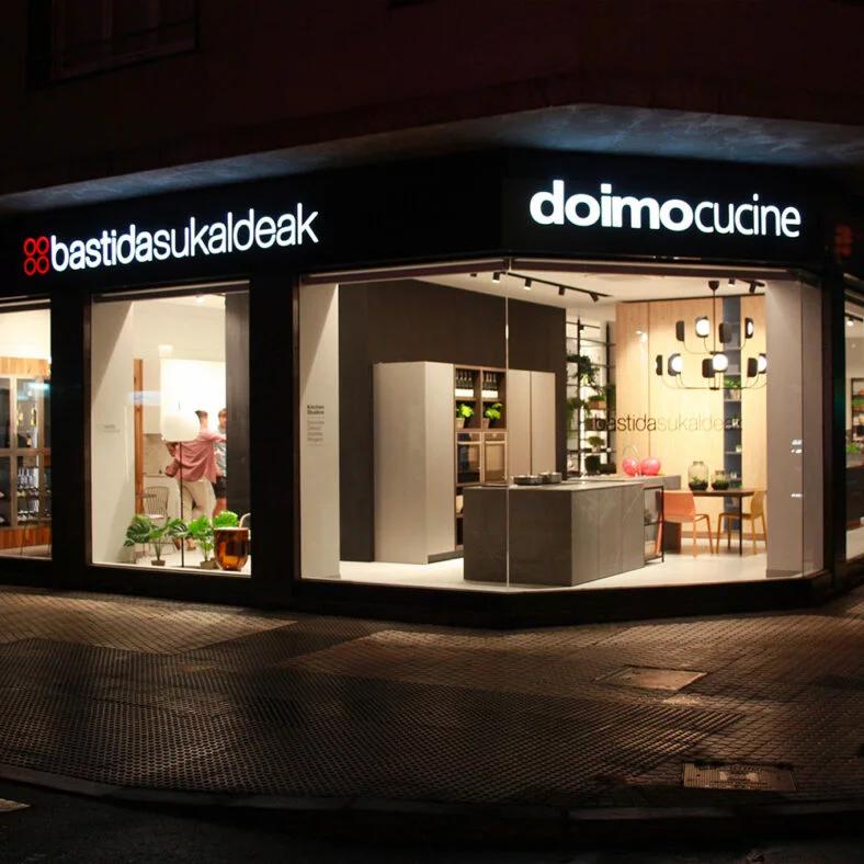Bastida Sukaldeak abre su cuarta tienda monomarca Doimo Cucine